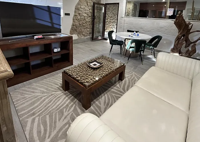 El Palacete Soñado Inn La Roza (Asturias)